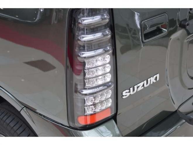 ジムニーランドベンチャー 4WD 1オーナー特別仕様ディスプレイオーディオ 660