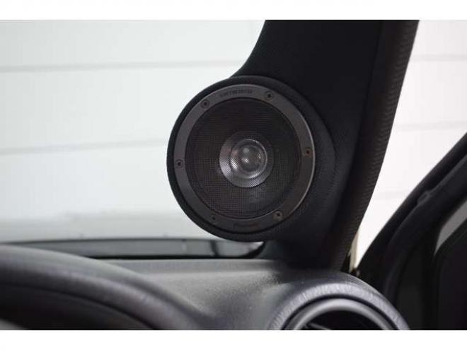 ジムニーランドベンチャー 4WD 1オーナー特別仕様ディスプレイオーディオ 660
