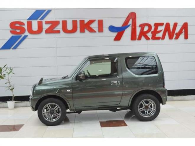 ジムニーランドベンチャー 4WD 1オーナー特別仕様ディスプレイオーディオ 660