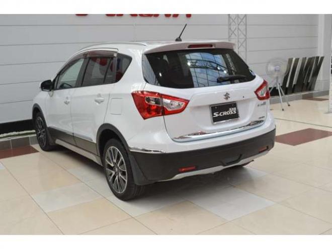 SX4S-CROSS 1.6 4WD ワンオーナー車ALLGRIP4WD横滑り防止装置パドルシフト横滑り防止装置7インチワイドナビTVディスチャージヘッドライトETCクルーズコントロール