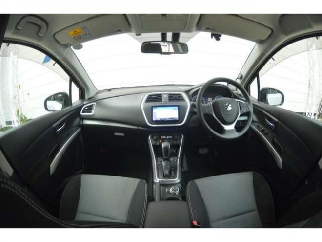SX4S-CROSS 1.6 4WD ワンオーナー車ALLGRIP4WD横滑り防止装置パドルシフト横滑り防止装置7インチワイドナビTVディスチャージヘッドライトETCクルーズコントロール