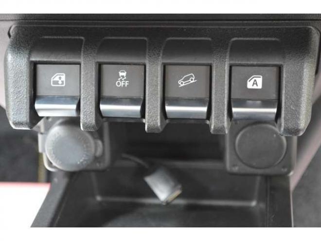 ジムニーXC 4WD ワンオーナー車セーフティサポート搭載4WDターボ純正ディスプレイオーディオバックカメラLEDライトクルーズコントロールデュアルセンサーブレーキサポート誤発信抑制機能 660