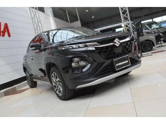 フロンクス1.5 4WD ワンオーナー車ハイブリット4WDセーフティサポート搭載4WDスズキコネクト対応通信機装着車アダプティブクルーズコントロール全方位モニター付き9インチナビTVバックカメラハイビームアシストLEDライト 1500