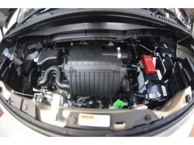 ワゴンRスマイルハイブリッド X 4WD クリームコーデセーフティサポートスズキコネクト対応9インチ全方位ナビLEDハイブリット4WDセーフティサポート搭載アイドリングストップハイビームアシストLEDライト両側オートスライドドアパーキングセンサー 登録済未使用車 660