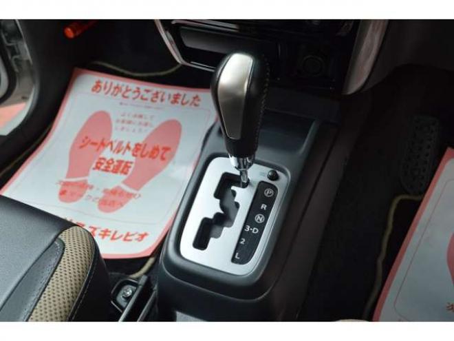 ジムニーランドベンチャー 4WD ワンオーナー特別仕様車パートタイム4WDターボSDナビTVハーフレザーシートヒーター禁煙車マッドフラップ純正16インチアルミホイル 660