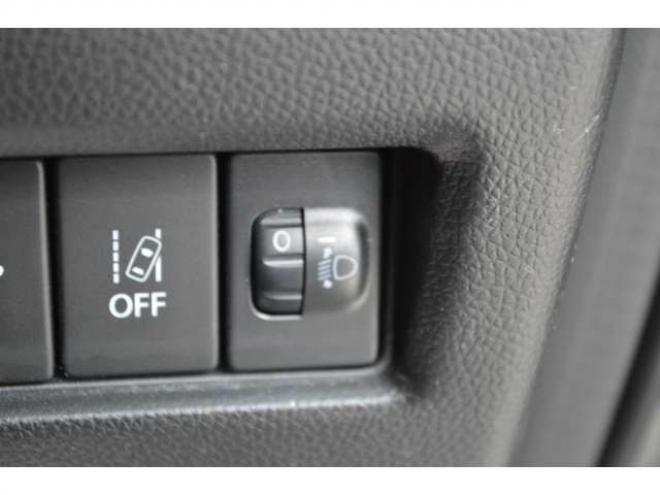 スイフト1.2 XGリミテッド 4WD ワンオーナー特別仕様車4WDセーフティサポート搭載デュアルセンサーブレーキサポート誤発信抑制機能アダプティブクルーズコントロール7インチワイドナビTVシートヒーター 1200