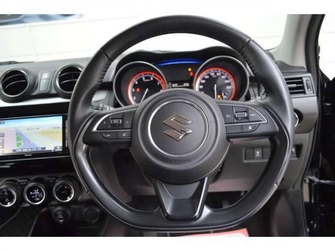 スイフト1.2 XGリミテッド 4WD ワンオーナー特別仕様車4WDセーフティサポート搭載デュアルセンサーブレーキサポート誤発信抑制機能アダプティブクルーズコントロール7インチワイドナビTVシートヒーター 1200