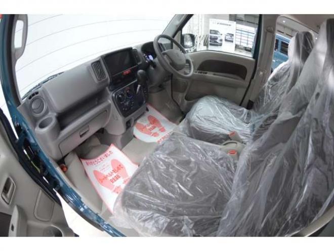 エブリィジョイン ターボ ハイルーフ 4WD 届出済未使用車パートタイム4WDターボCVTセーフティサポート搭載アイドリングストップ横滑り防止装置ハイビームアシストLEDライト 660