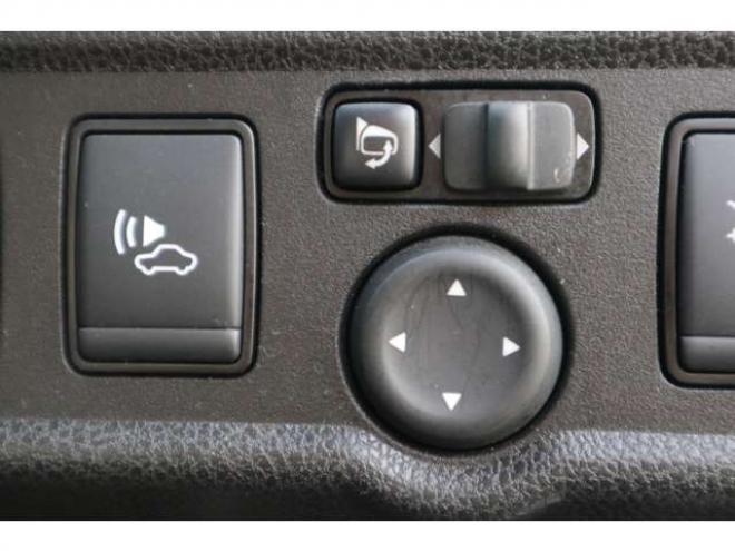 ノート1.2 e-POWER B FOUR 4WD　CDプレイヤー　前後ドライブレコーダー　ETC　アラウンドビューモニター付きデジタルミラー　オートライト 1200