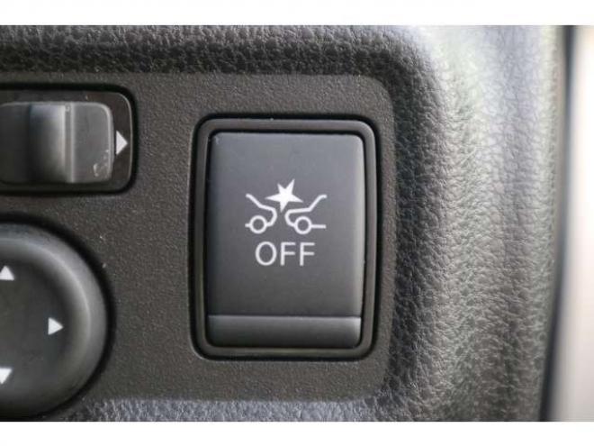 ノート1.2 e-POWER B FOUR 4WD　CDプレイヤー　前後ドライブレコーダー　ETC　アラウンドビューモニター付きデジタルミラー　オートライト 1200