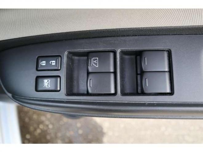 ノート1.2 e-POWER B FOUR 4WD　CDプレイヤー　前後ドライブレコーダー　ETC　アラウンドビューモニター付きデジタルミラー　オートライト 1200