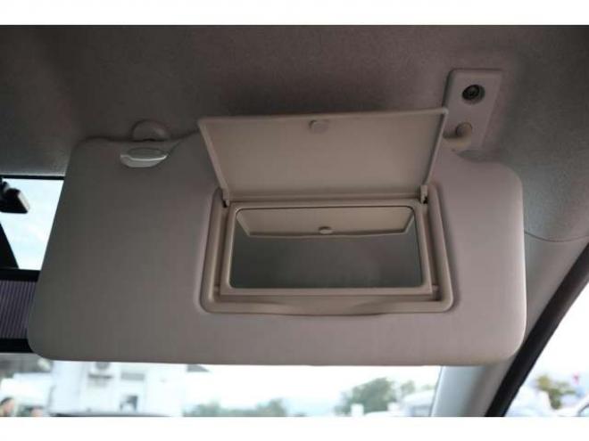 ノート1.2 e-POWER B FOUR 4WD　CDプレイヤー　前後ドライブレコーダー　ETC　アラウンドビューモニター付きデジタルミラー　オートライト 1200