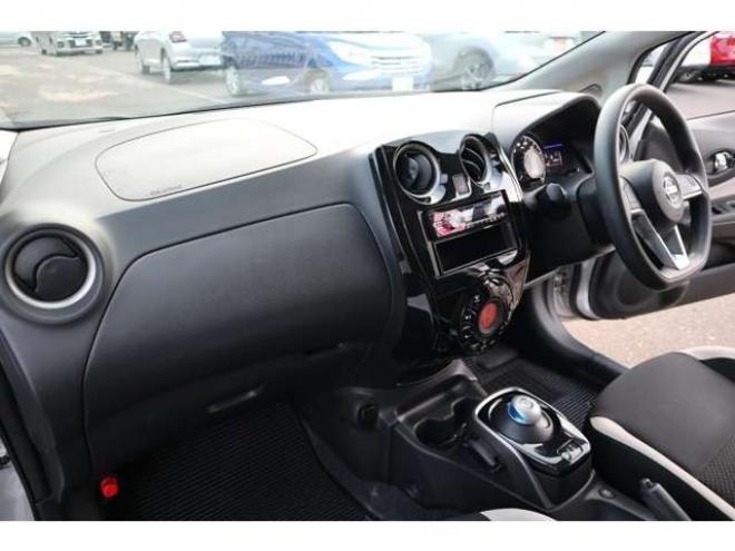 ノート1.2 e-POWER B FOUR 4WD　CDプレイヤー　前後ドライブレコーダー　ETC　アラウンドビューモニター付きデジタルミラー　オートライト 1200