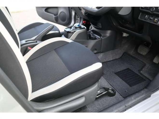 ノート1.2 e-POWER B FOUR 4WD　CDプレイヤー　前後ドライブレコーダー　ETC　アラウンドビューモニター付きデジタルミラー　オートライト 1200