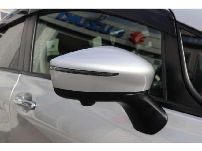 ノート1.2 e-POWER B FOUR 4WD　CDプレイヤー　前後ドライブレコーダー　ETC　アラウンドビューモニター付きデジタルミラー　オートライト 1200