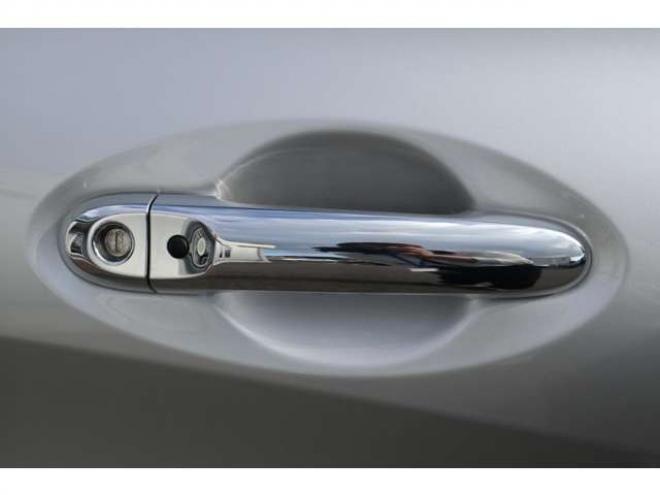 ノート1.2 e-POWER B FOUR 4WD　CDプレイヤー　前後ドライブレコーダー　ETC　アラウンドビューモニター付きデジタルミラー　オートライト 1200