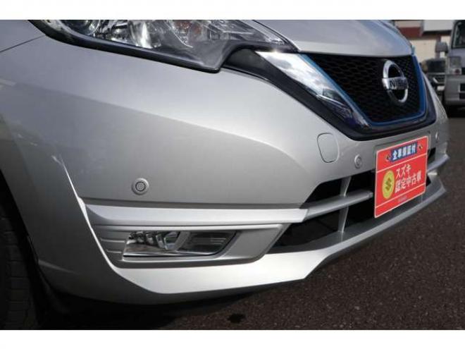 ノート1.2 e-POWER B FOUR 4WD　CDプレイヤー　前後ドライブレコーダー　ETC　アラウンドビューモニター付きデジタルミラー　オートライト 1200