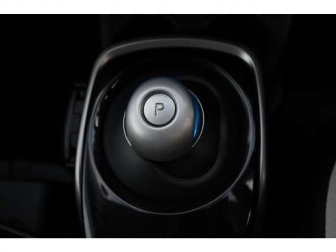 ノート1.2 e-POWER B FOUR 4WD　CDプレイヤー　前後ドライブレコーダー　ETC　アラウンドビューモニター付きデジタルミラー　オートライト 1200