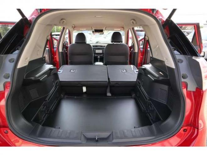 エクストレイル2.0 20Xtt エマージェンシーブレーキパッケージ 2列車 4WD 純正ナビ 全方位カメラ ETC ハンズフリー付き電動バックドア LEDヘッドライト エマージェンシーブレーキサポート 2000