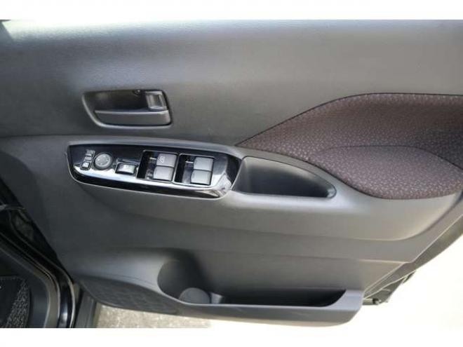 eKクロススペースM 4WD　オーディオレス　LEDヘッドライト　衝突軽減ブレーキ　車線逸脱警報機能　パーキングソナー 660