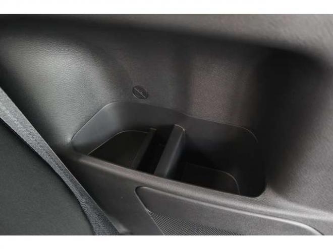 eKクロススペースM 4WD　オーディオレス　LEDヘッドライト　衝突軽減ブレーキ　車線逸脱警報機能　パーキングソナー 660