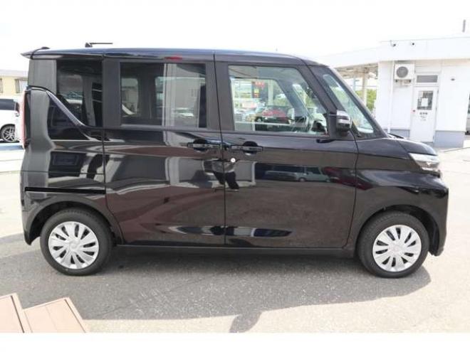 eKクロススペースM 4WD　オーディオレス　LEDヘッドライト　衝突軽減ブレーキ　車線逸脱警報機能　パーキングソナー 660