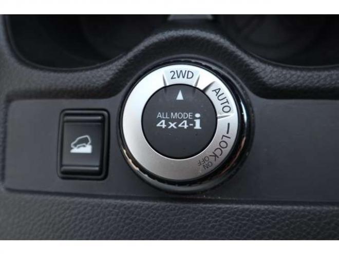 エクストレイル2.0 20S ハイブリッド 4WD 純正フルセグナビ 全方位モニター ETC インテリジェントルームミラー ヒルディセントコントロール 2000