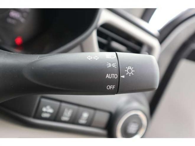 スイフト1.2 XG 4WD 純正7インチワイドナビ LEDヘッドライト シートヒーター ブラインドスポットモニター 1200