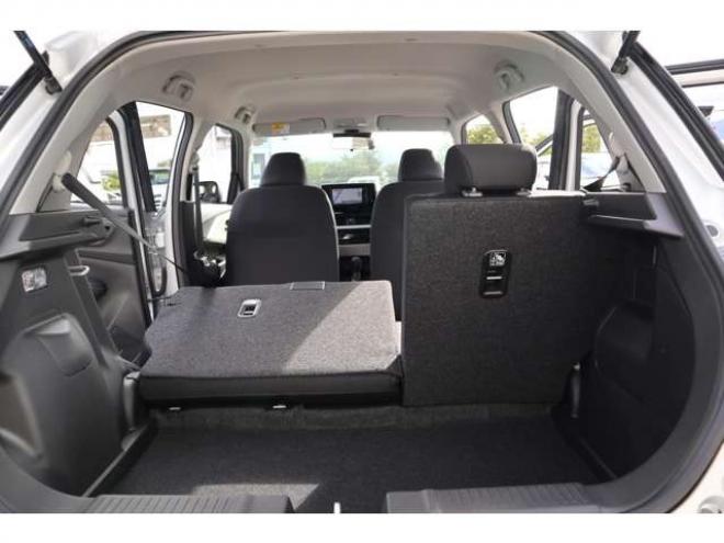 スイフト1.2 XG 4WD 純正7インチワイドナビ LEDヘッドライト シートヒーター ブラインドスポットモニター 1200