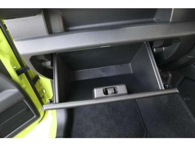 ジムニーXC 4WD LEDヘッドライト ヘッドライトウォッシャー オートライト デュアルセンサーブレーキサポート シートヒーター 660