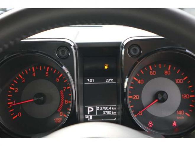 ジムニーXC 4WD LEDヘッドライト ヘッドライトウォッシャー オートライト デュアルセンサーブレーキサポート シートヒーター 660