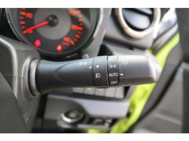 ジムニーXC 4WD LEDヘッドライト ヘッドライトウォッシャー オートライト デュアルセンサーブレーキサポート シートヒーター 660