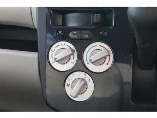 デイズS 4WD　CDプレイヤー　エマージェンシーブレーキ　運転席シートヒーター　踏み間違い衝突防止アシスト 660