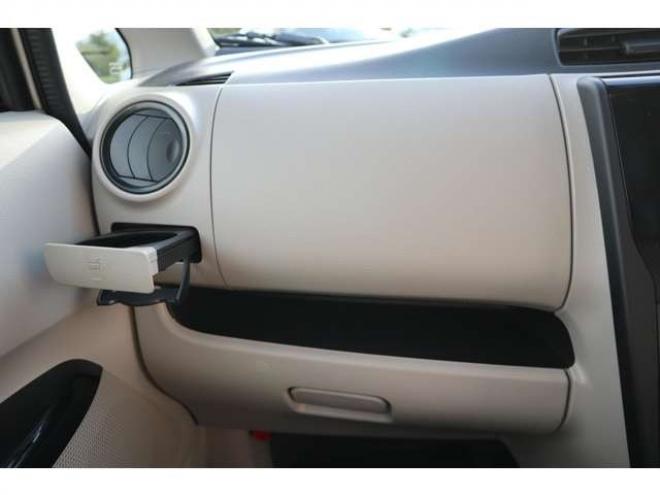 デイズS 4WD　CDプレイヤー　エマージェンシーブレーキ　運転席シートヒーター　踏み間違い衝突防止アシスト 660