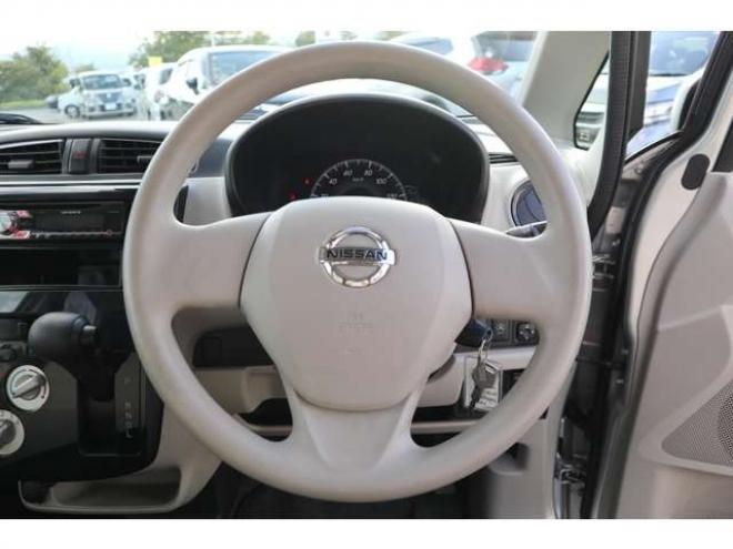 デイズS 4WD　CDプレイヤー　エマージェンシーブレーキ　運転席シートヒーター　踏み間違い衝突防止アシスト 660