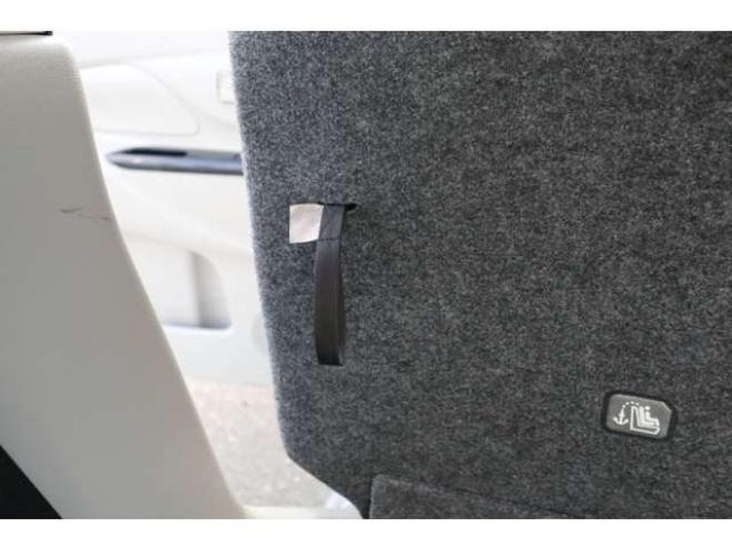 デイズS 4WD　CDプレイヤー　エマージェンシーブレーキ　運転席シートヒーター　踏み間違い衝突防止アシスト 660