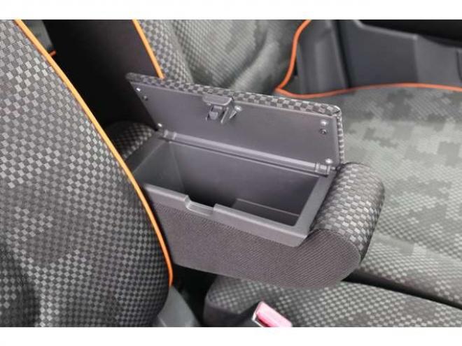 フレアクロスオーバーXG 4WD シートヒーター HID 衝突軽減ブレーキ 660