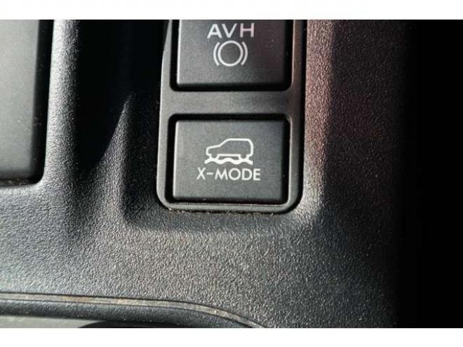 XV2.0i-L アイサイト 4WD　純正フルセグナビ　バックカメラ　ETC　純正ドラレコ　電動パーキング　LEDヘッドライト　ヘッドライトウォッシャー 2000