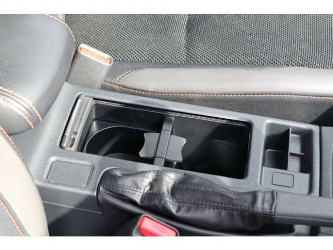 インプレッサXV2.0i-L アイサイト 4WD　純正ナビ　バックカメラ　ETC 前側ドラレコ 2000