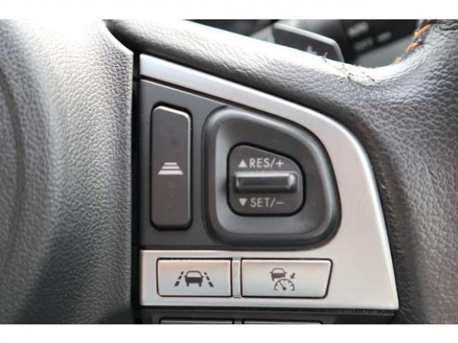 インプレッサXV2.0i-L アイサイト 4WD　純正ナビ　バックカメラ　ETC 前側ドラレコ 2000