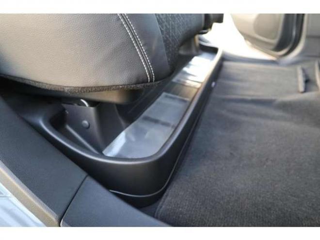 N-WGNカスタムG ターボパッケージ 4WD 純正ワンセグナビ バックカメラ ETC オートライト HIDヘッドライト パドルシフト シートヒーター 660