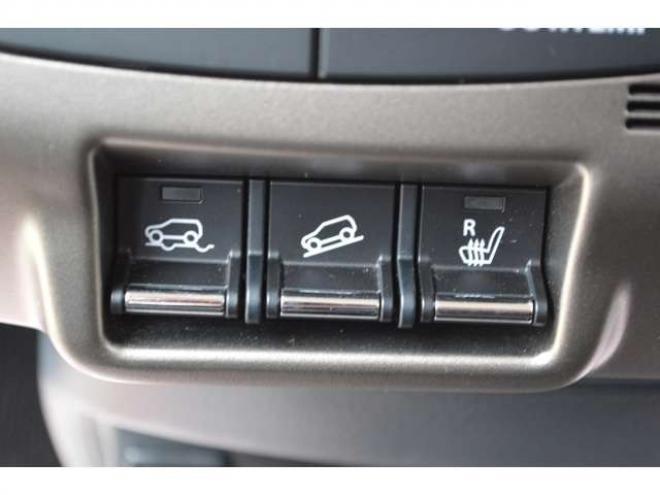 ハスラーJスタイルIIIターボ 4WD 1オーナー 特別仕様 4WD ターボ 衝突軽減ブレーキ CDプレイヤー クルーズコントロール LEDヘッドライト オートエアコン シートヒーター 660