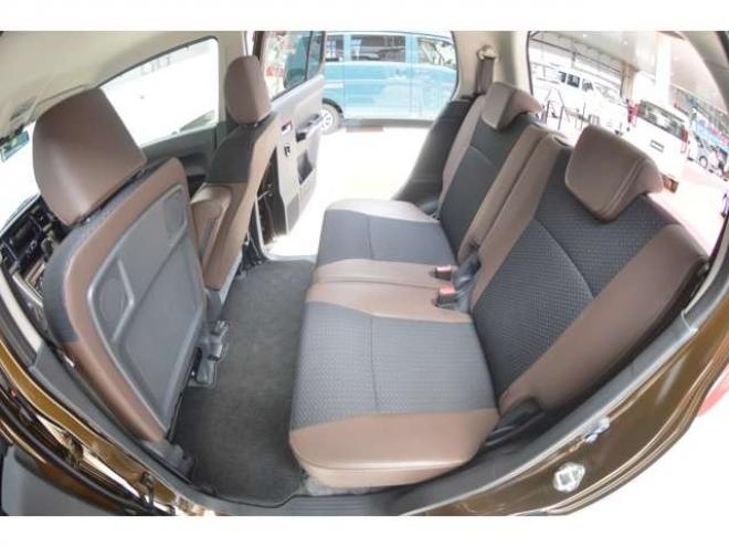 ハスラーJスタイルIIIターボ 4WD 1オーナー 特別仕様 4WD ターボ 衝突軽減ブレーキ CDプレイヤー クルーズコントロール LEDヘッドライト オートエアコン シートヒーター 660