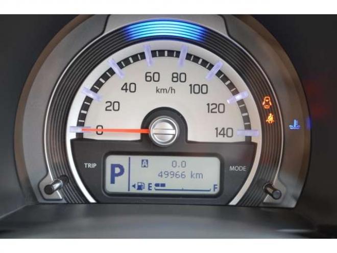 ハスラーJスタイルIIIターボ 4WD 1オーナー 特別仕様 4WD ターボ 衝突軽減ブレーキ CDプレイヤー クルーズコントロール LEDヘッドライト オートエアコン シートヒーター 660