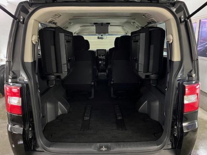 デリカＤ：５　Ｇパワーパッケージ　本州仕入　ワンオーナー　寒冷地仕様　デイトナ１６インチホイール＋ＴＯＹＯオープンカントリーホワイトレター　純正１８ＡＷ＋スタッドレスタイヤ付　新品ＪＡＯＳブラックマッドガード　両側パワースライドドア　アルパインＨＤＤナビ（フルセグ地デジ　ＤＶＤ再生　Ｂｌｕｅｔｏｏｔｈ）＋バックカメラ　アルパイン製リアフリップダウンモニター　リアスポイラー　クルーズコントロール　スマートキー　パドルシフト　横滑り防止装置　盗難防止装置　リアヒーター　ＨＩＤ　ＥＴＣ 4WD 2400 5Dr