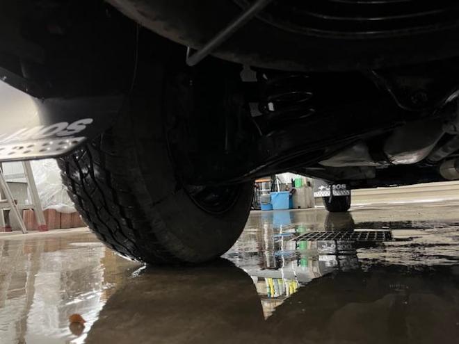 デリカＤ：５　Ｇパワーパッケージ　本州仕入　ワンオーナー　寒冷地仕様　デイトナ１６インチホイール＋ＴＯＹＯオープンカントリーホワイトレター　純正１８ＡＷ＋スタッドレスタイヤ付　新品ＪＡＯＳブラックマッドガード　両側パワースライドドア　アルパインＨＤＤナビ（フルセグ地デジ　ＤＶＤ再生　Ｂｌｕｅｔｏｏｔｈ）＋バックカメラ　アルパイン製リアフリップダウンモニター　リアスポイラー　クルーズコントロール　スマートキー　パドルシフト　横滑り防止装置　盗難防止装置　リアヒーター　ＨＩＤ　ＥＴＣ 4WD 2400 5Dr