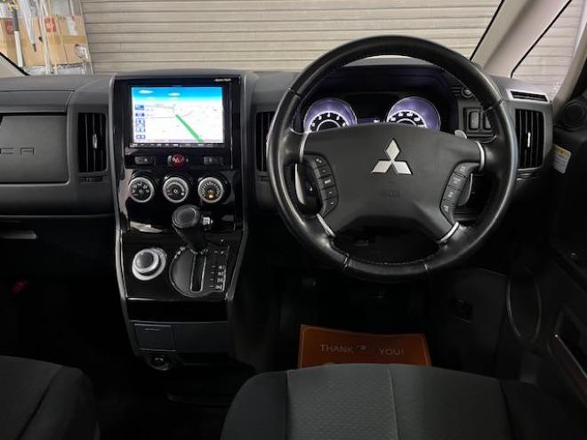 デリカＤ：５　Ｇパワーパッケージ　本州仕入　ワンオーナー　寒冷地仕様　デイトナ１６インチホイール＋ＴＯＹＯオープンカントリーホワイトレター　純正１８ＡＷ＋スタッドレスタイヤ付　新品ＪＡＯＳブラックマッドガード　両側パワースライドドア　アルパインＨＤＤナビ（フルセグ地デジ　ＤＶＤ再生　Ｂｌｕｅｔｏｏｔｈ）＋バックカメラ　アルパイン製リアフリップダウンモニター　リアスポイラー　クルーズコントロール　スマートキー　パドルシフト　横滑り防止装置　盗難防止装置　リアヒーター　ＨＩＤ　ＥＴＣ 4WD 2400 5Dr