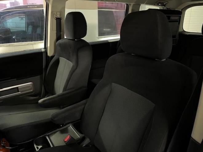 デリカＤ：５　Ｇパワーパッケージ　本州仕入　ワンオーナー　寒冷地仕様　デイトナ１６インチホイール＋ＴＯＹＯオープンカントリーホワイトレター　純正１８ＡＷ＋スタッドレスタイヤ付　新品ＪＡＯＳブラックマッドガード　両側パワースライドドア　アルパインＨＤＤナビ（フルセグ地デジ　ＤＶＤ再生　Ｂｌｕｅｔｏｏｔｈ）＋バックカメラ　アルパイン製リアフリップダウンモニター　リアスポイラー　クルーズコントロール　スマートキー　パドルシフト　横滑り防止装置　盗難防止装置　リアヒーター　ＨＩＤ　ＥＴＣ 4WD 2400 5Dr