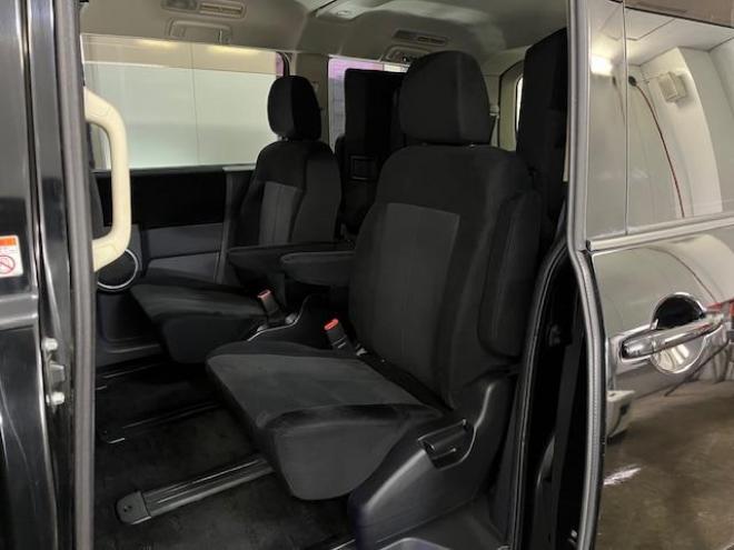 デリカＤ：５　Ｇパワーパッケージ　本州仕入　ワンオーナー　寒冷地仕様　デイトナ１６インチホイール＋ＴＯＹＯオープンカントリーホワイトレター　純正１８ＡＷ＋スタッドレスタイヤ付　新品ＪＡＯＳブラックマッドガード　両側パワースライドドア　アルパインＨＤＤナビ（フルセグ地デジ　ＤＶＤ再生　Ｂｌｕｅｔｏｏｔｈ）＋バックカメラ　アルパイン製リアフリップダウンモニター　リアスポイラー　クルーズコントロール　スマートキー　パドルシフト　横滑り防止装置　盗難防止装置　リアヒーター　ＨＩＤ　ＥＴＣ 4WD 2400 5Dr