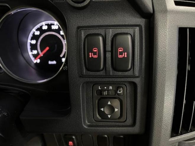 デリカＤ：５　Ｇパワーパッケージ　本州仕入　ワンオーナー　寒冷地仕様　デイトナ１６インチホイール＋ＴＯＹＯオープンカントリーホワイトレター　純正１８ＡＷ＋スタッドレスタイヤ付　新品ＪＡＯＳブラックマッドガード　両側パワースライドドア　アルパインＨＤＤナビ（フルセグ地デジ　ＤＶＤ再生　Ｂｌｕｅｔｏｏｔｈ）＋バックカメラ　アルパイン製リアフリップダウンモニター　リアスポイラー　クルーズコントロール　スマートキー　パドルシフト　横滑り防止装置　盗難防止装置　リアヒーター　ＨＩＤ　ＥＴＣ 4WD 2400 5Dr